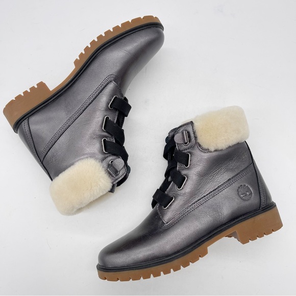 Timberland Shoes - Timberland Womens Jayne Metallic Gray Leather Boot Size 9.5 Faux Fur Trim Silver